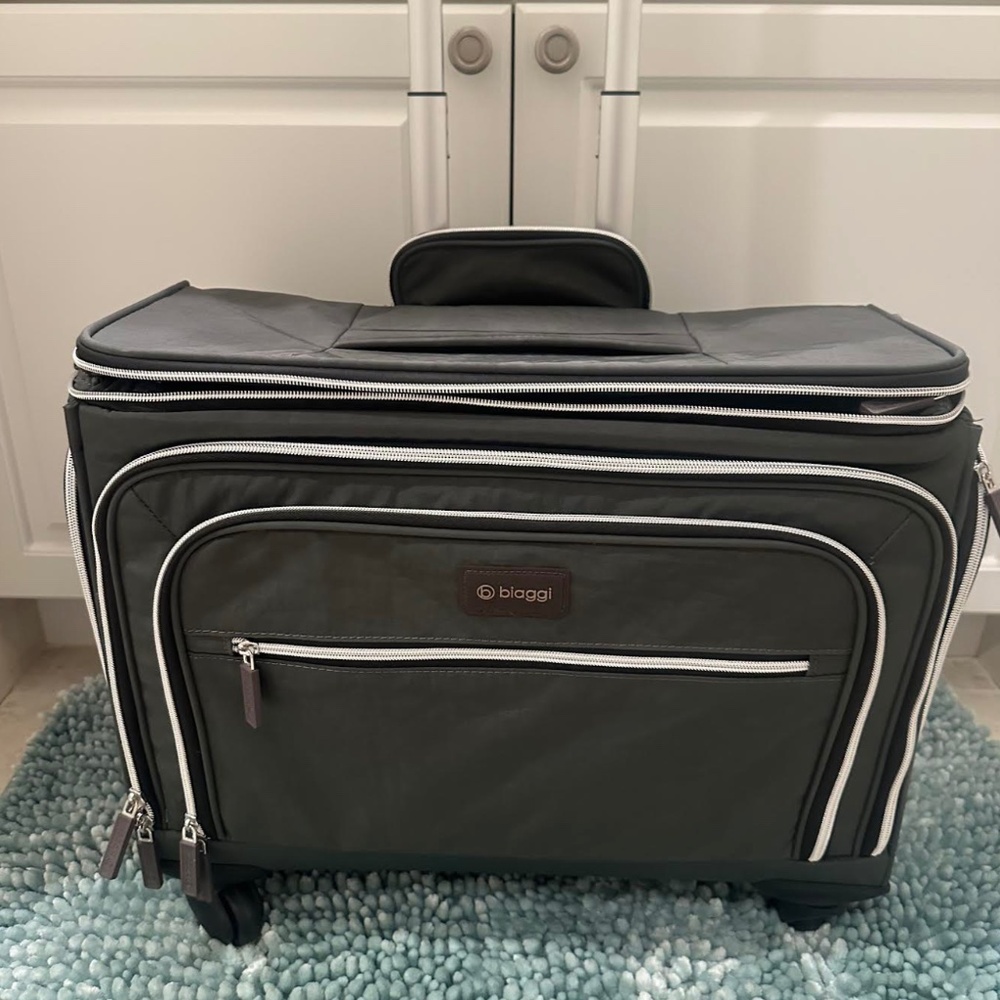 Biaggi Lift Off Expandable Carry on to Check in Bag - New